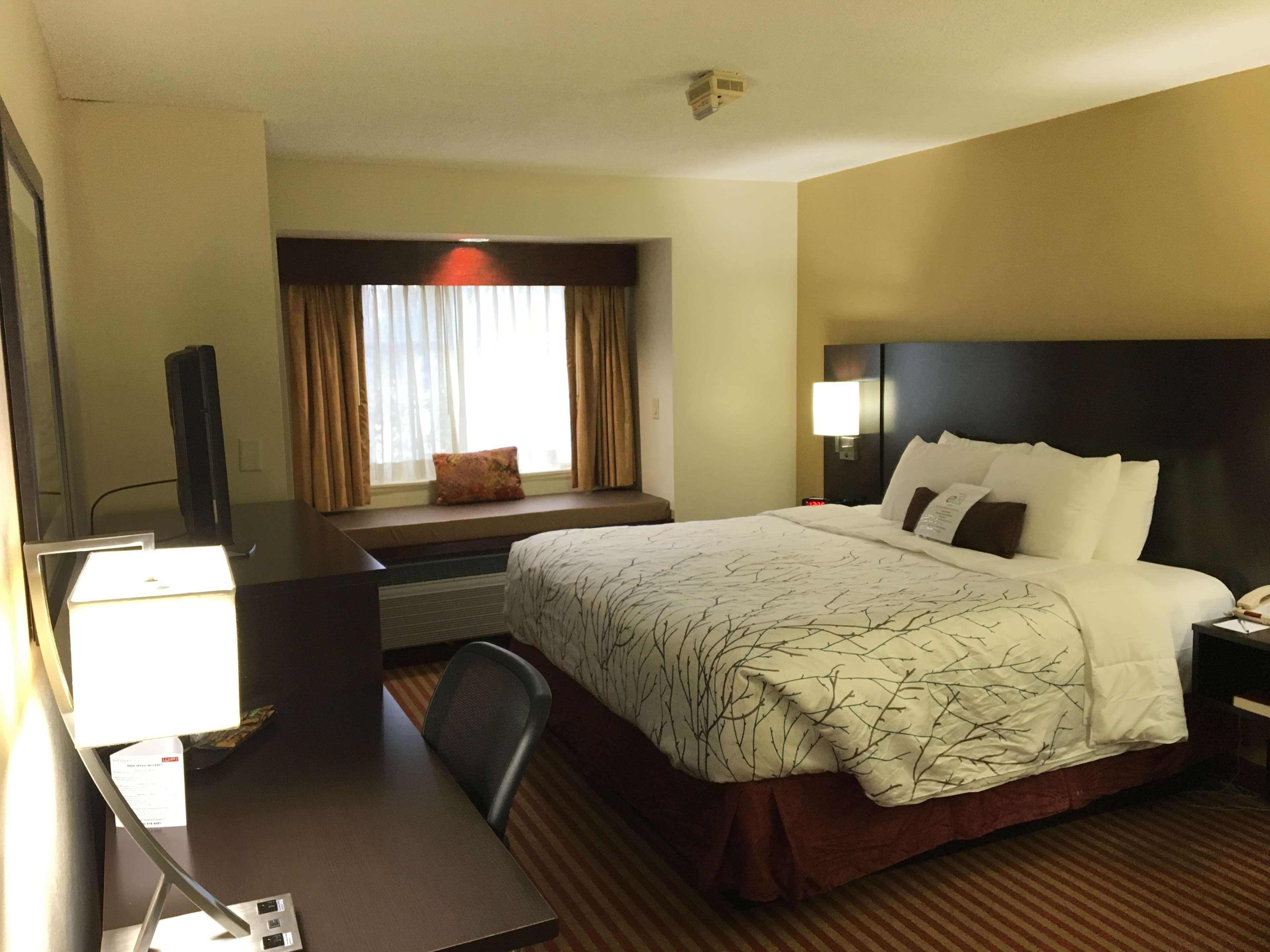 Best Western Patriots Point Mount Pleasant Bagian luar foto