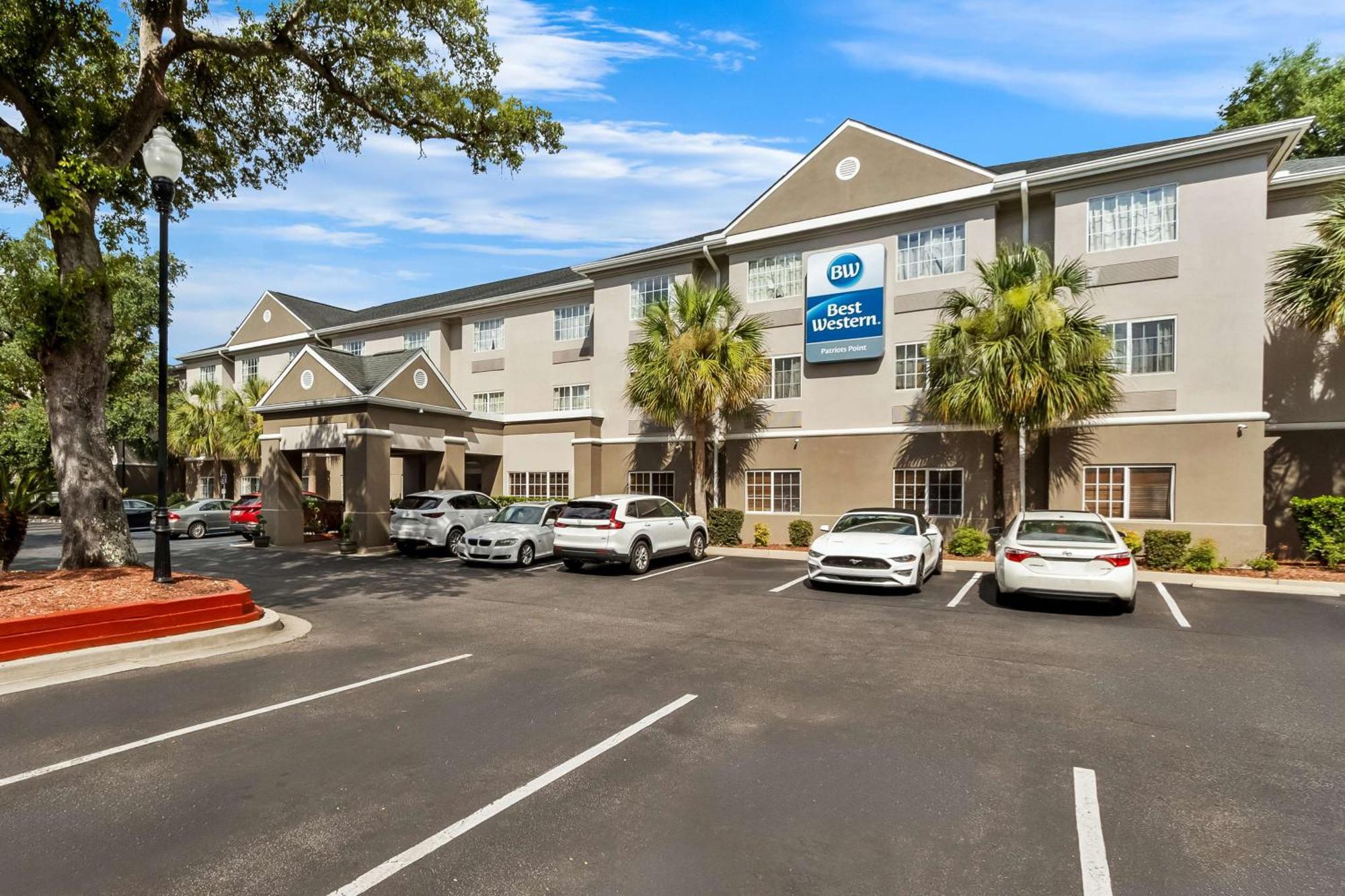 Best Western Patriots Point Mount Pleasant Bagian luar foto