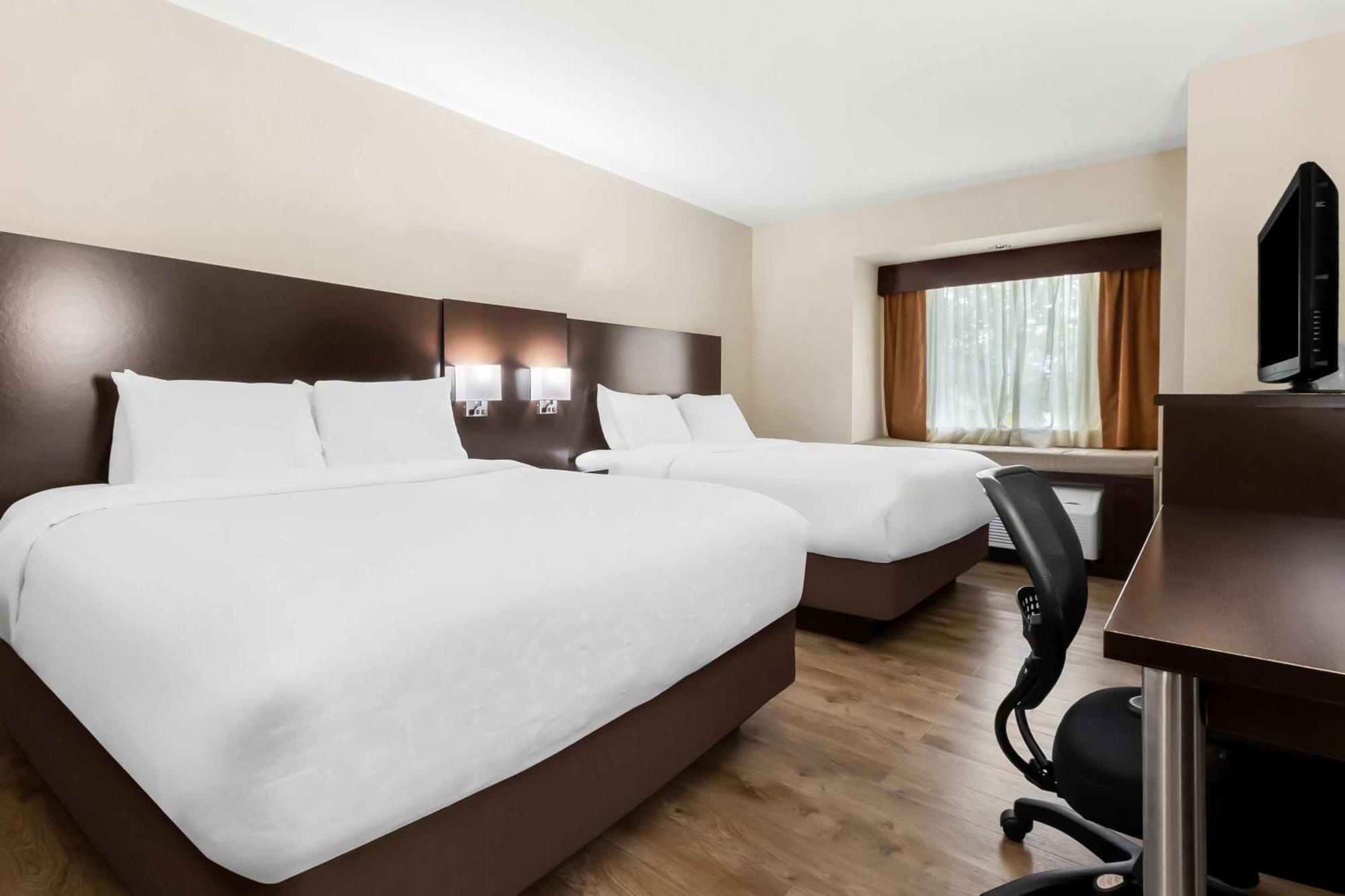 Best Western Patriots Point Mount Pleasant Bagian luar foto