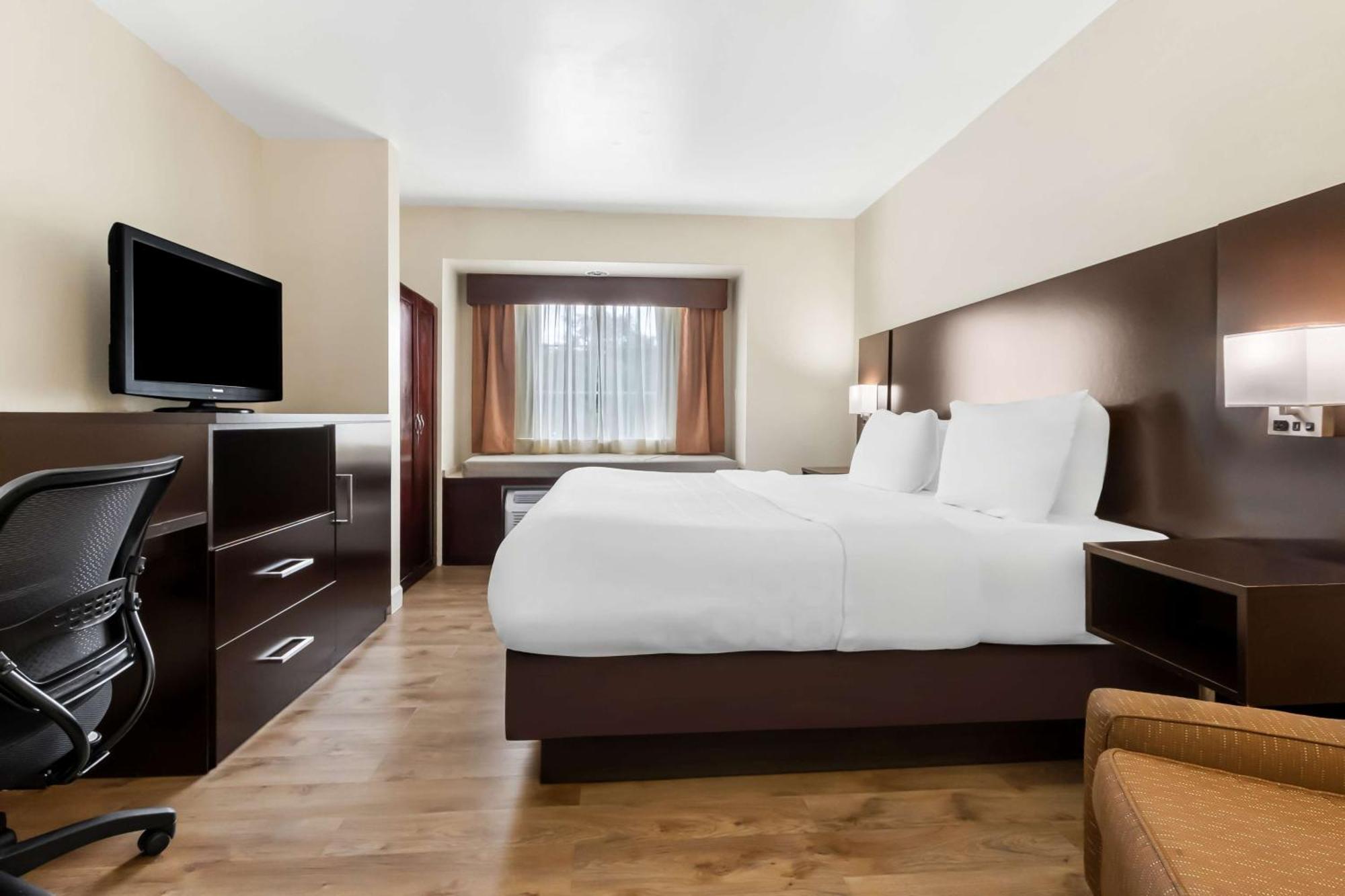 Best Western Patriots Point Mount Pleasant Bagian luar foto