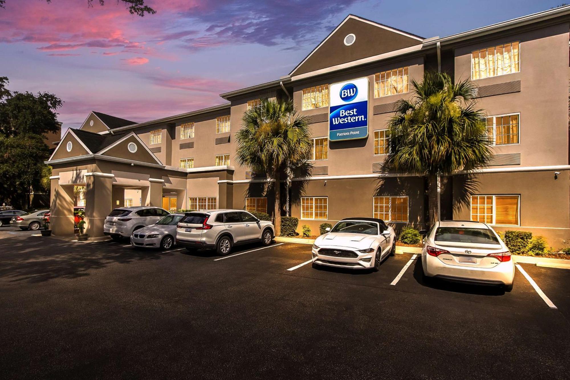 Best Western Patriots Point Mount Pleasant Bagian luar foto